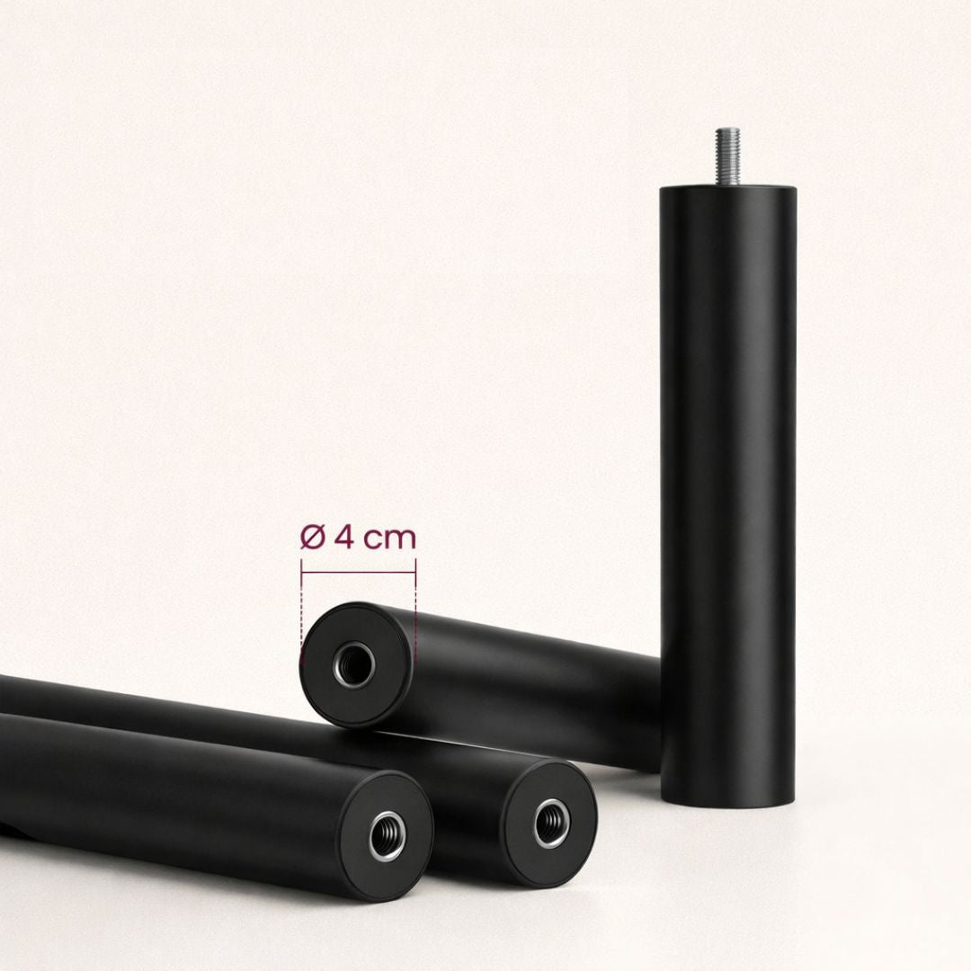 Porte manteau noir sur pied